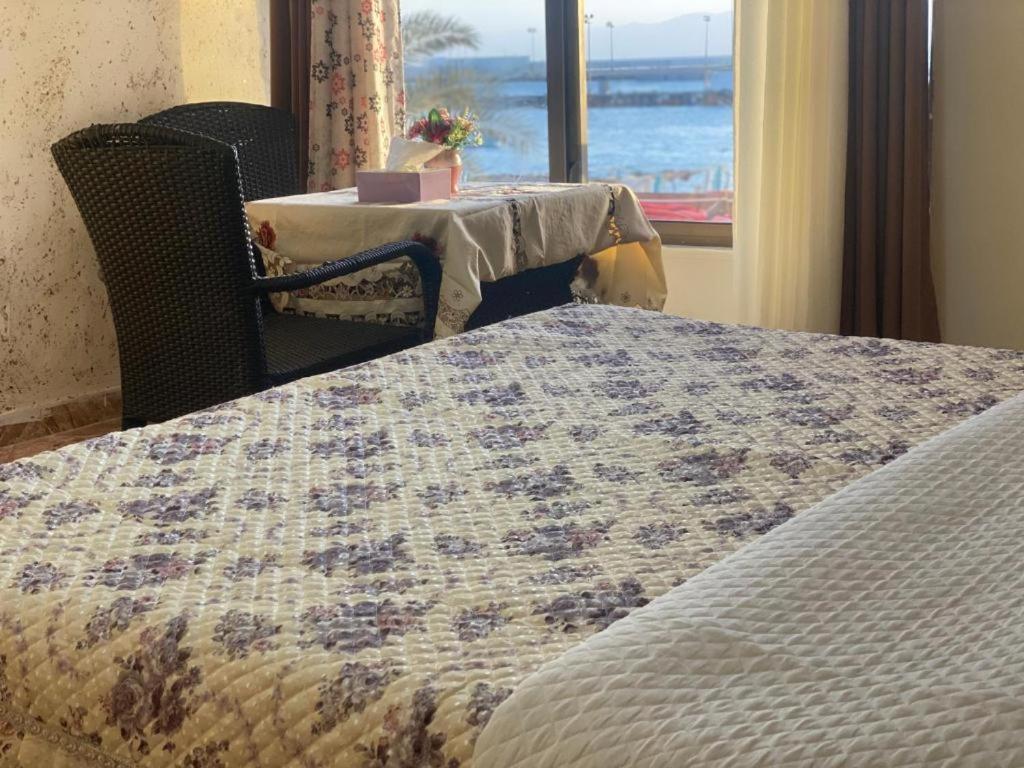 Al-Amer Chalets Aqaba Eksteriør billede